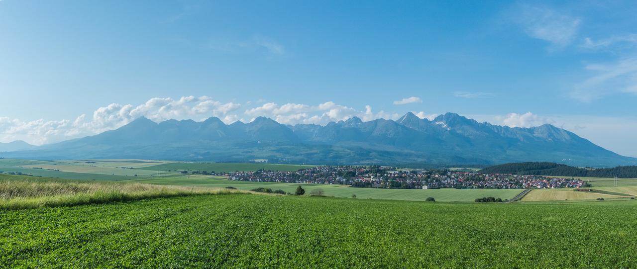 Privat Luptak Hotell Štrba Exteriör bild